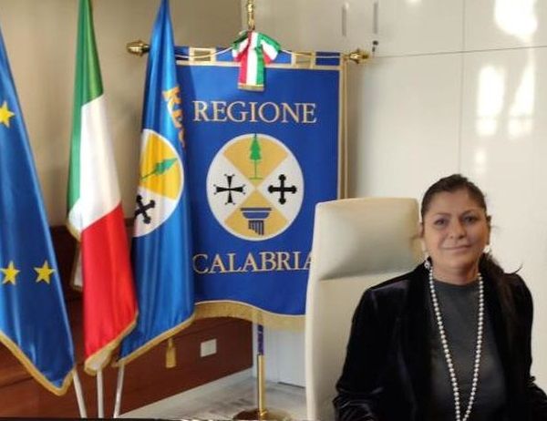 Regione Calabria, cambiare approccio sui rifiuti