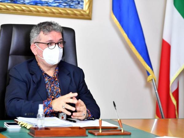 Regione Calabria, scuole in presenza al 50%