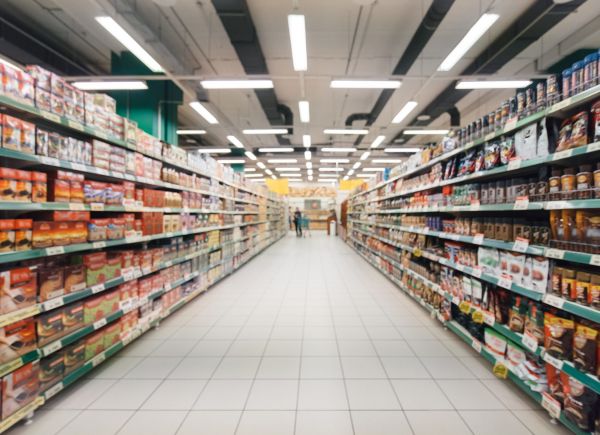 1 maggio: i sindacati chiedono la chiusura delle attività commerciali