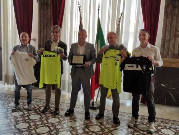 Città Metropolitana, premiato l'arbitro Loddo