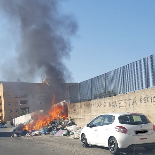 MSI-FT, a Reggio continua l'emergenza rifiuti