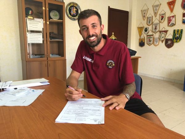 Reggina 1914, Petermann alla Pistoiese ed Emmausso al Cuneo
