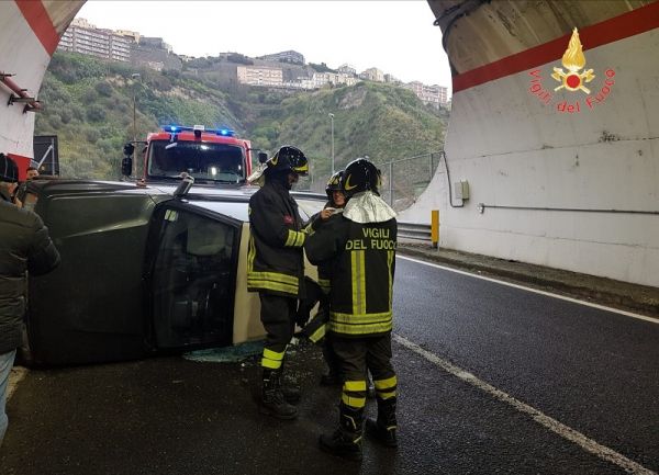 Vigili del Fuoco Catanzaro, incidente galleria Sansinato