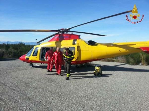 Vigili del fuoco di Reggio Calabria, eccezionale salvataggio a Santa Venere