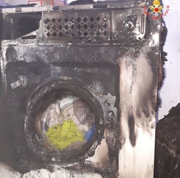 Vigili del Fuoco Lamezia, incendio abitazione