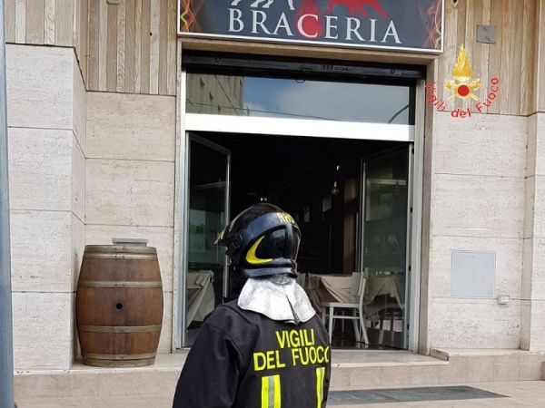 Vigili del Fuoco Soverato, incendio ristorante
