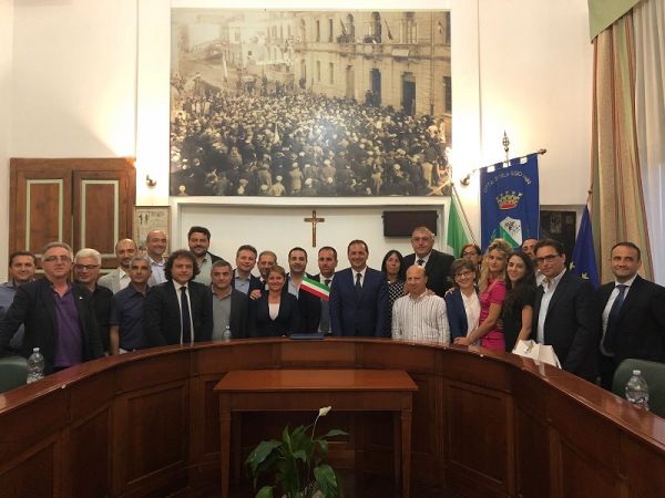 Villa S. Giovanni, si insedia il sindaco Siclari